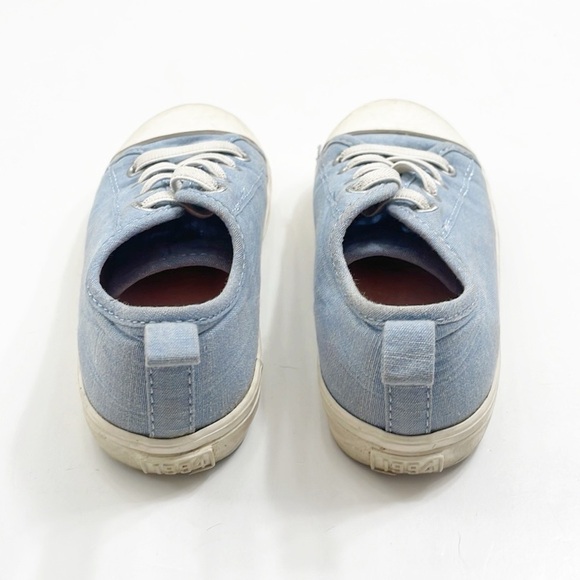 Old Navy toddler girls blue slip on sneakers - Picture 6 of 8
